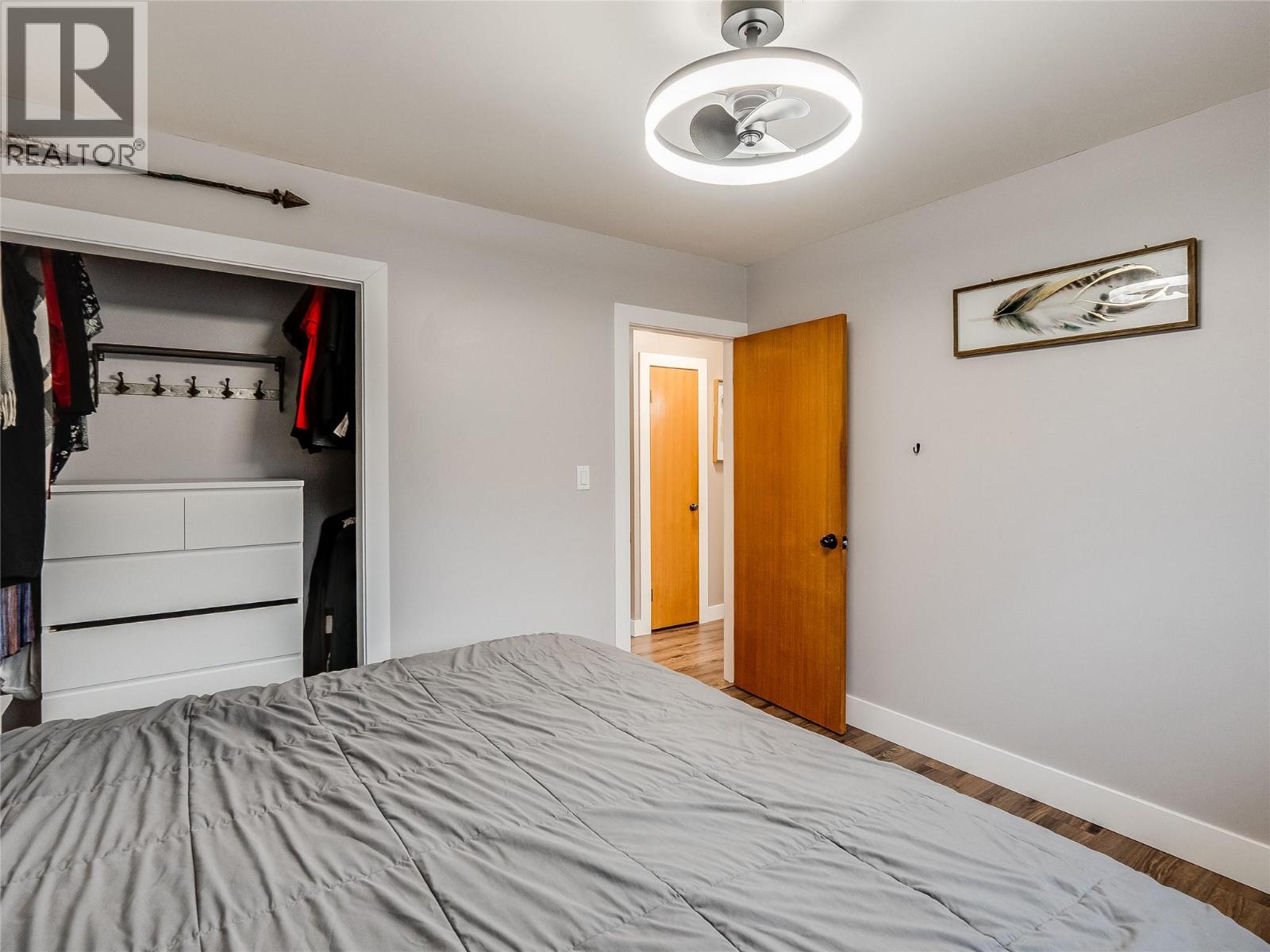 204 PINEWOOD DRIVE - 26