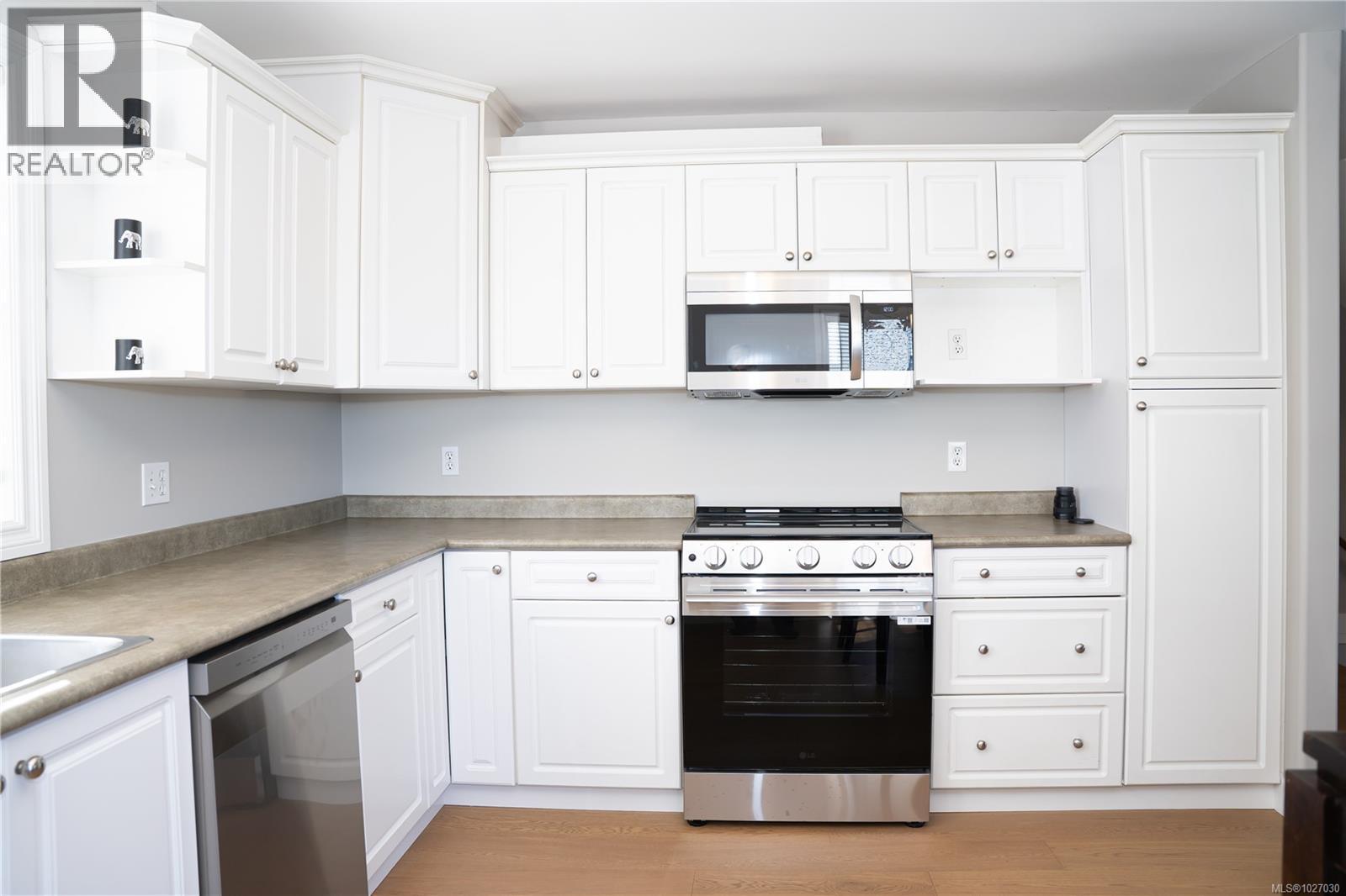 4 601 Nelson Street, Esquimalt