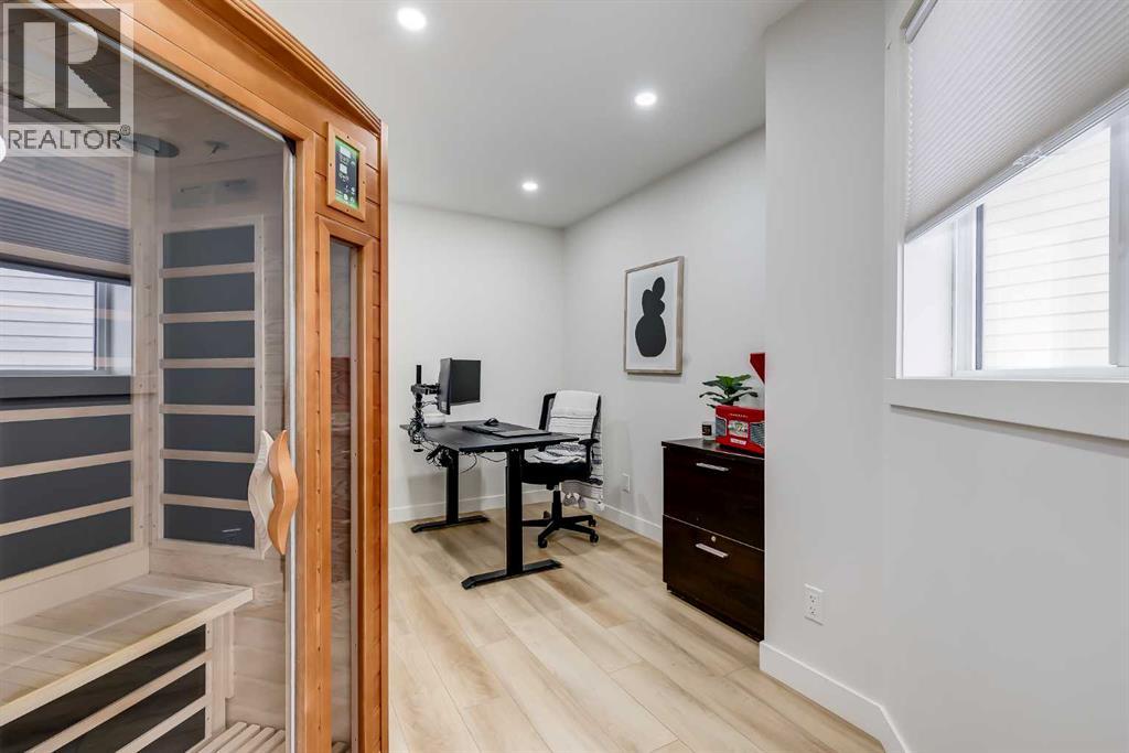 Single Family House Bungalow for Sale in  Hidden Valley Drive NW Hidden Valley Calgary 