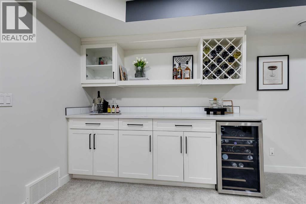 Single Family House Bungalow for Sale in  Hidden Valley Drive NW Hidden Valley Calgary 