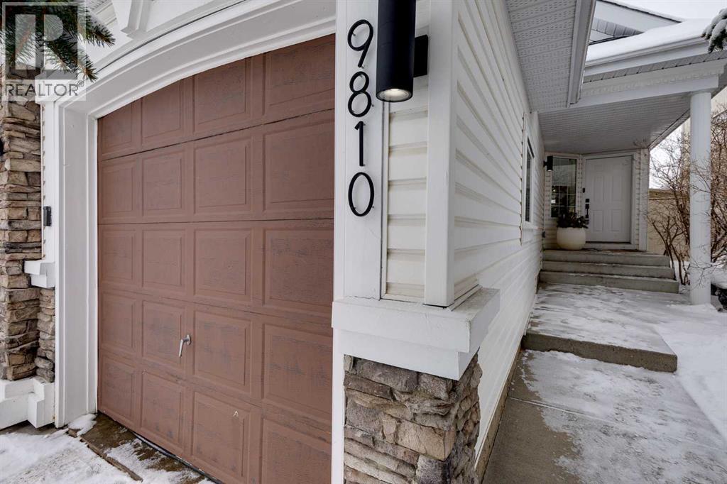 Single Family House Bungalow for Sale in  Hidden Valley Drive NW Hidden Valley Calgary 