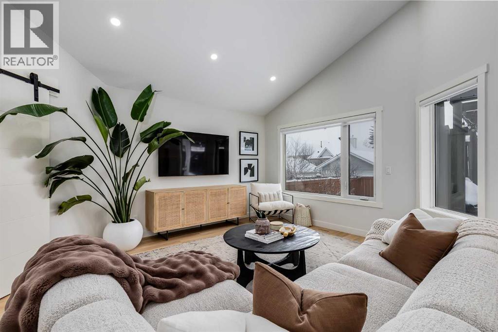 9810 Hidden Valley Drive NW, Calgary, Alberta