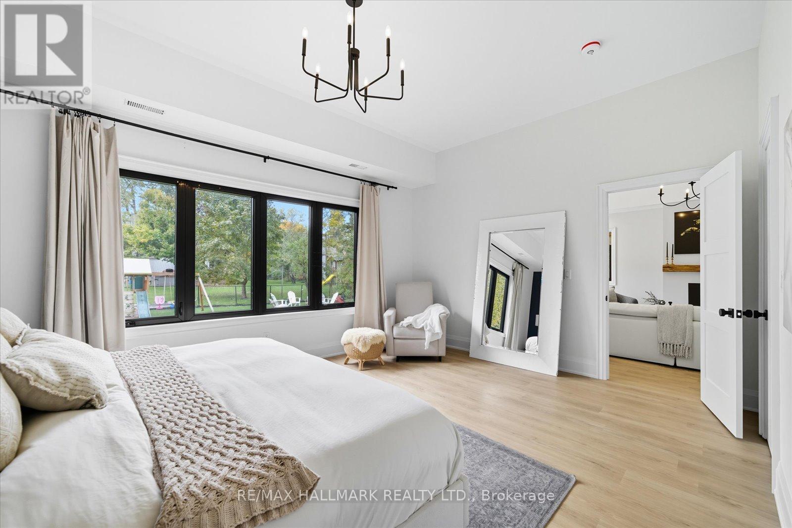 17 MILL STREET - 33