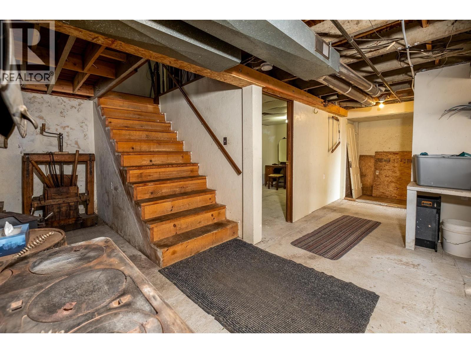 1929 UNION Avenue, Rossland