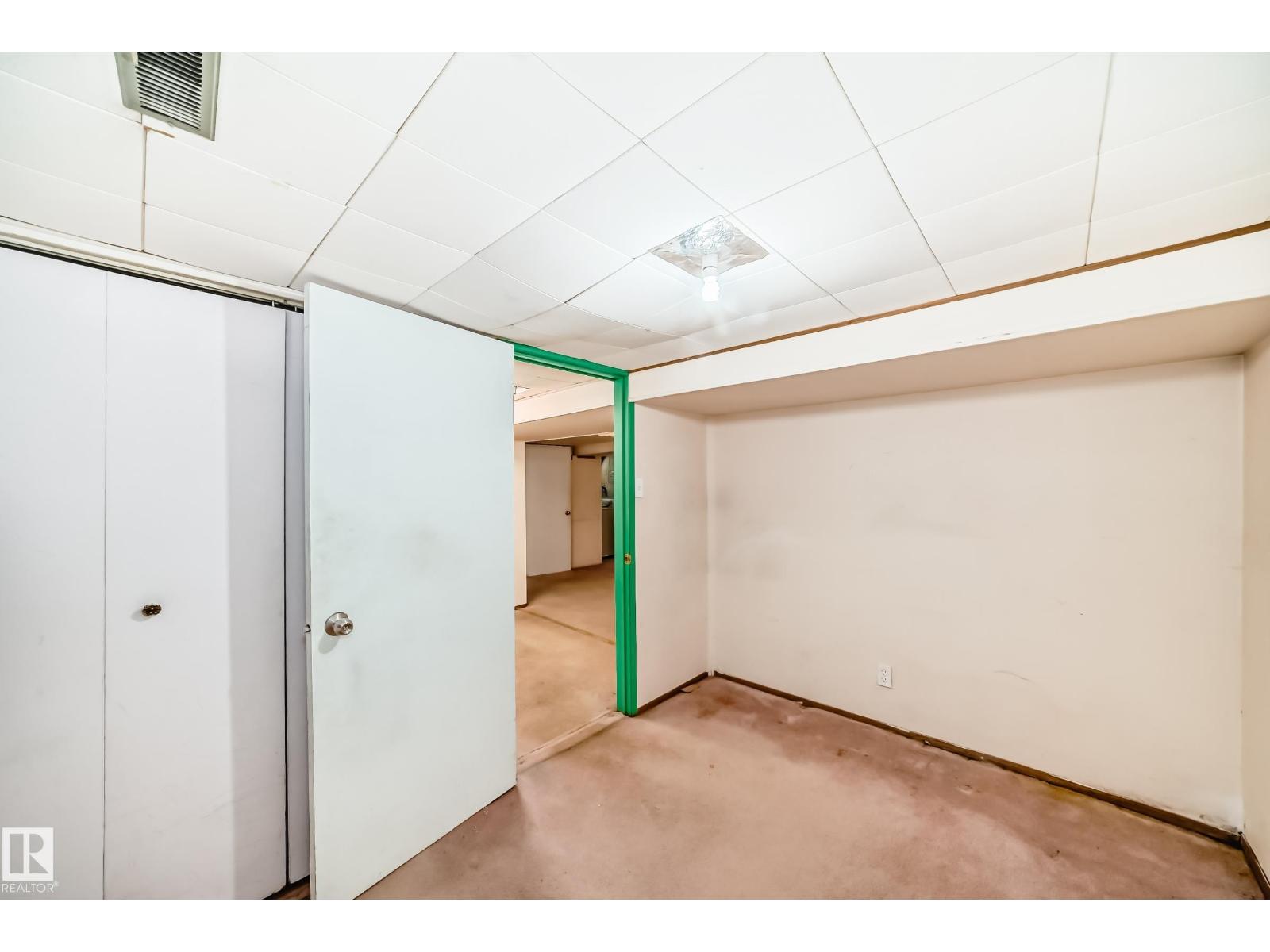 11239 97 ST NW - 36