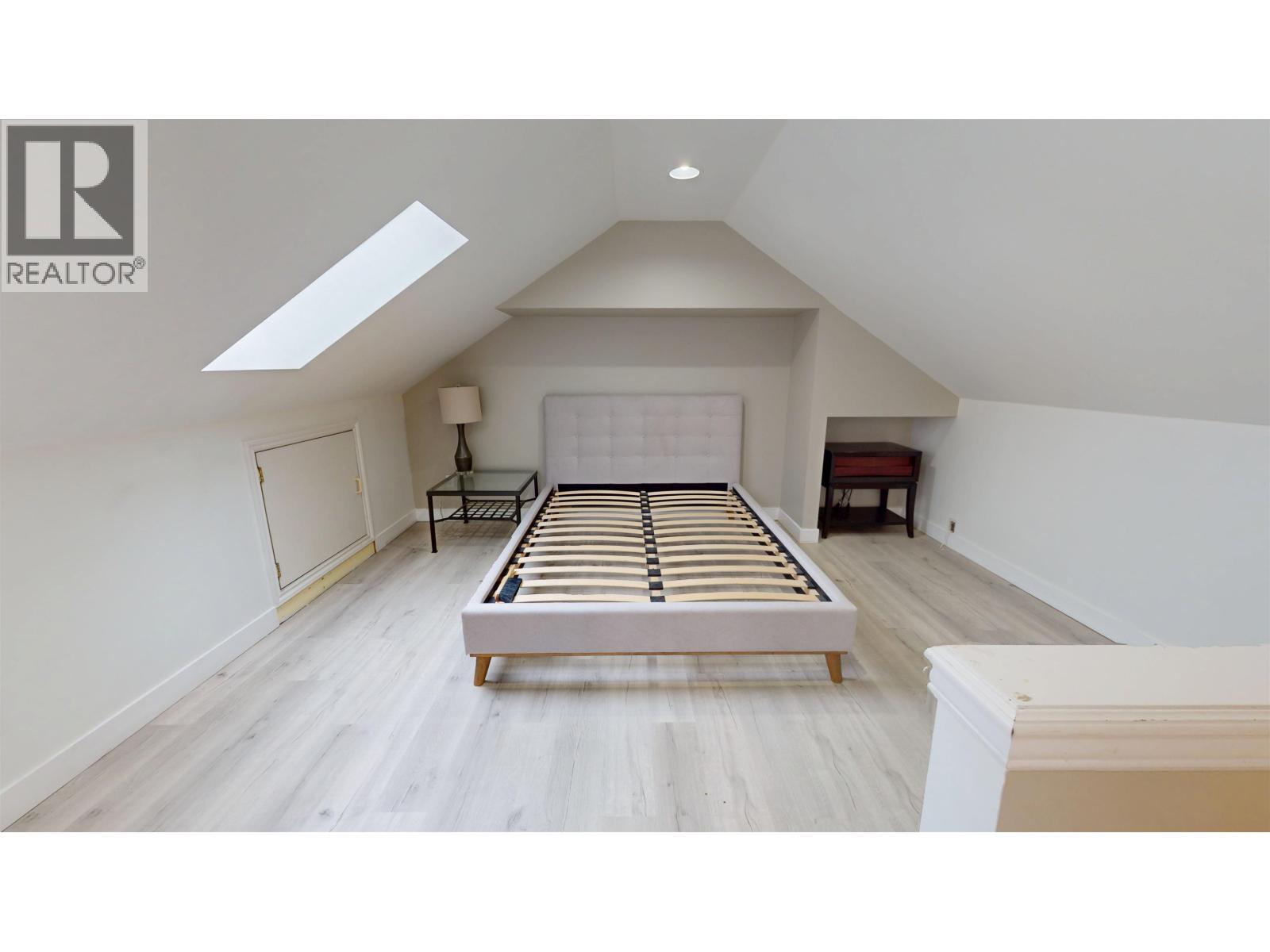 1220 EDINBURGH STREET, New Westminster