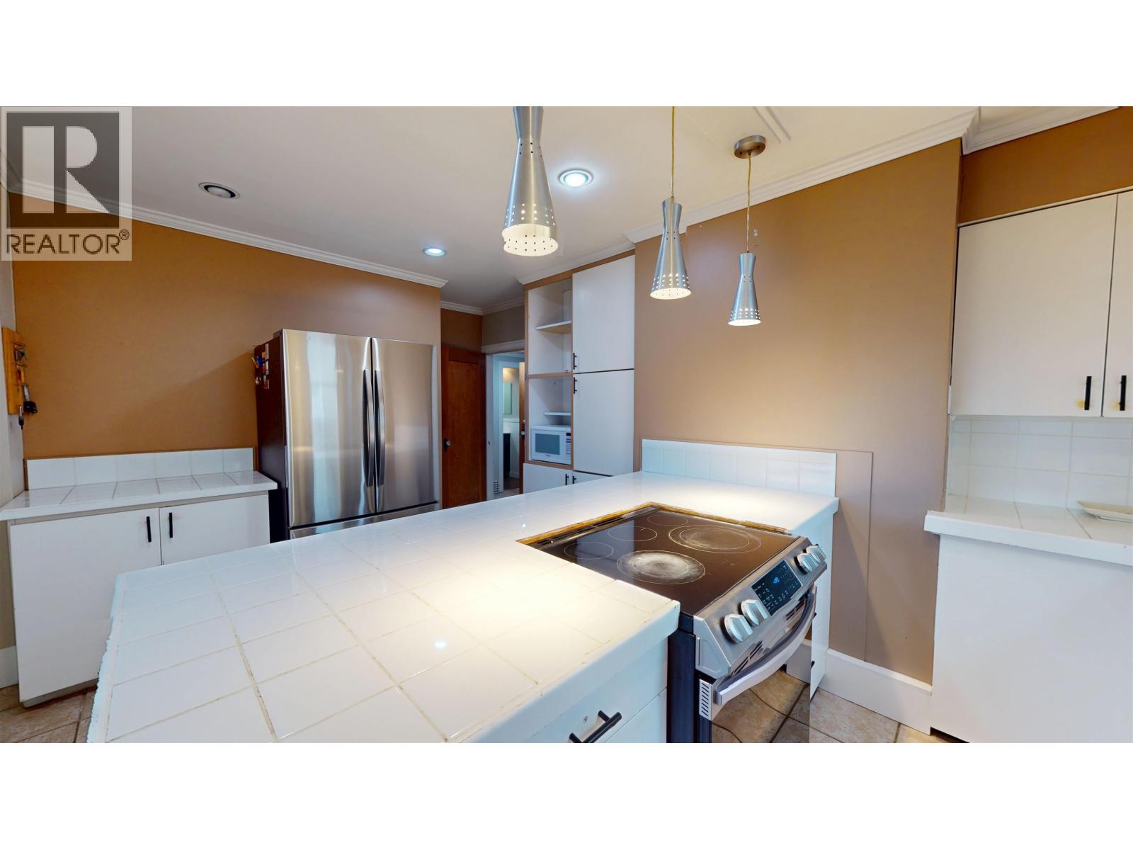 1220 EDINBURGH STREET, New Westminster