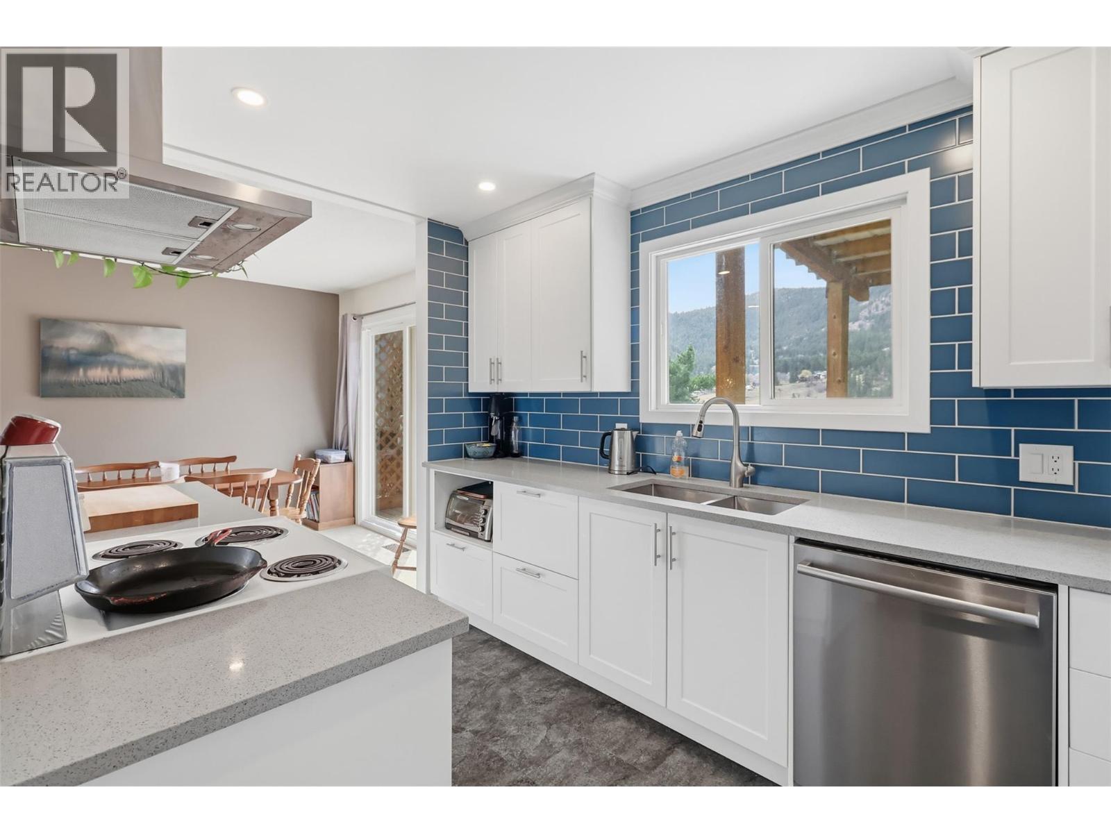 1290 HIGHRIDGE DRIVE - 15