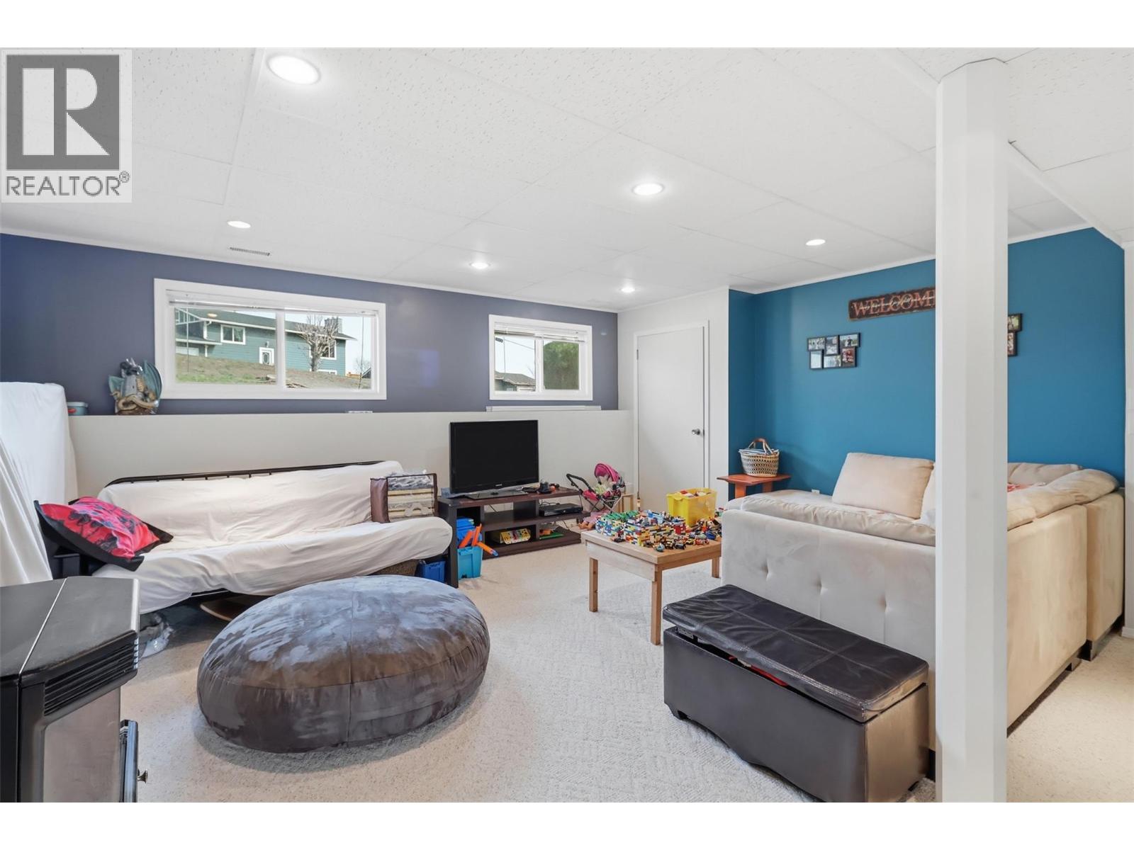 1290 HIGHRIDGE DRIVE - 28