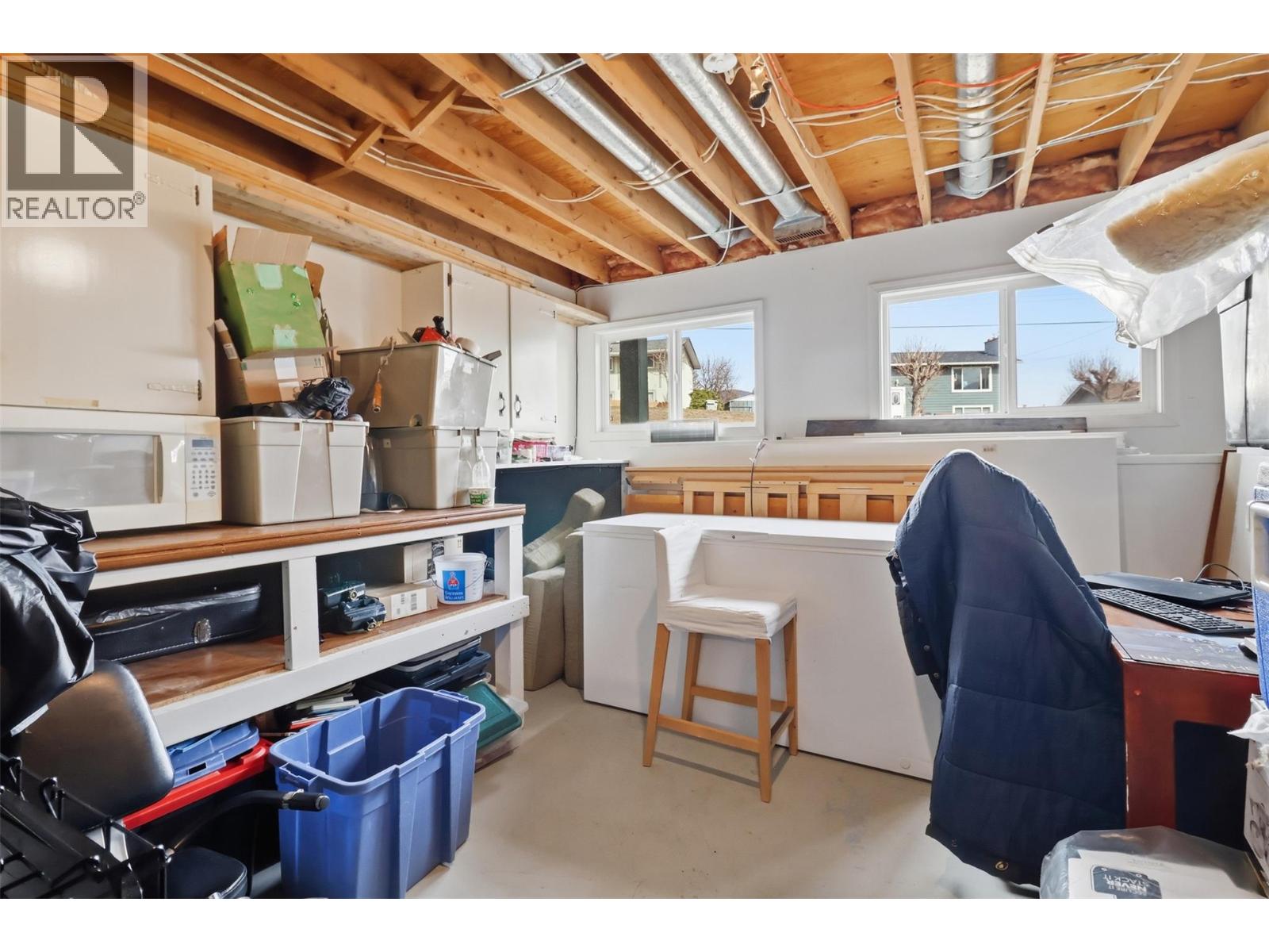 1290 HIGHRIDGE DRIVE - 35