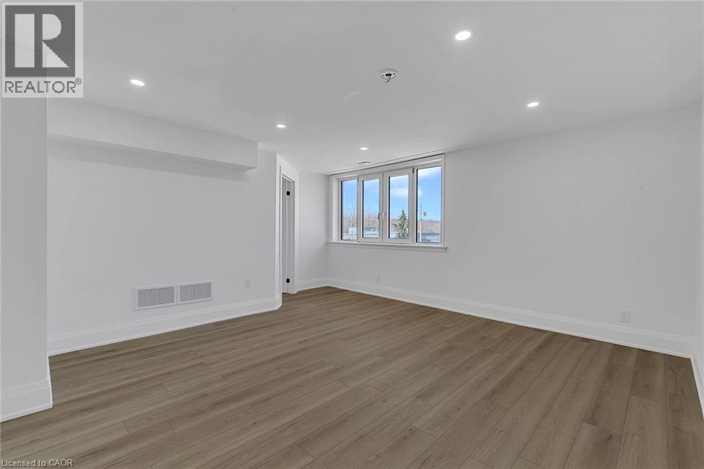 581 LANCASTER Street W Unit# 1