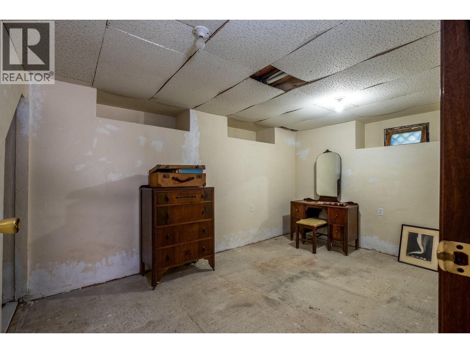  1929 UNION Avenue, Rossland