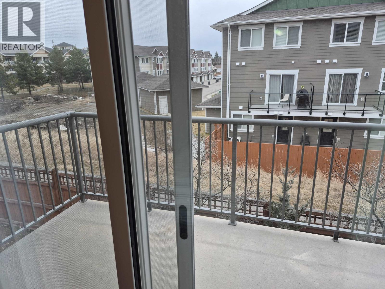 #124 4404 5TH AVENUE - 4