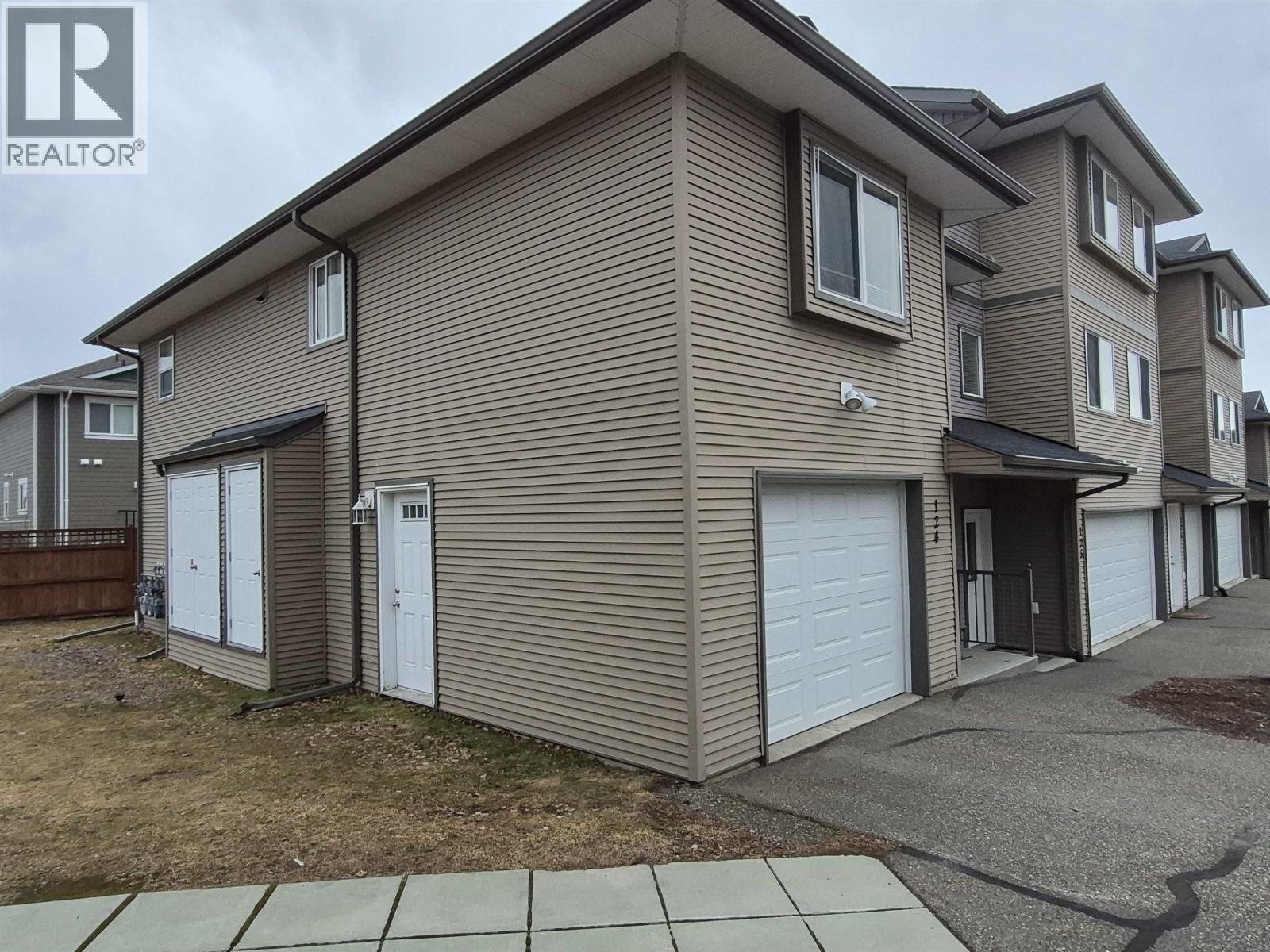 #124 4404 5TH AVENUE - 21