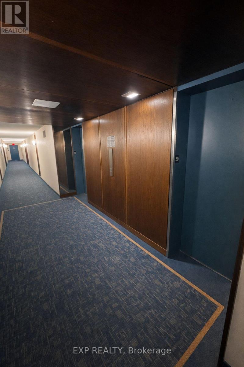 Double Elevators across the hall- Floor 20