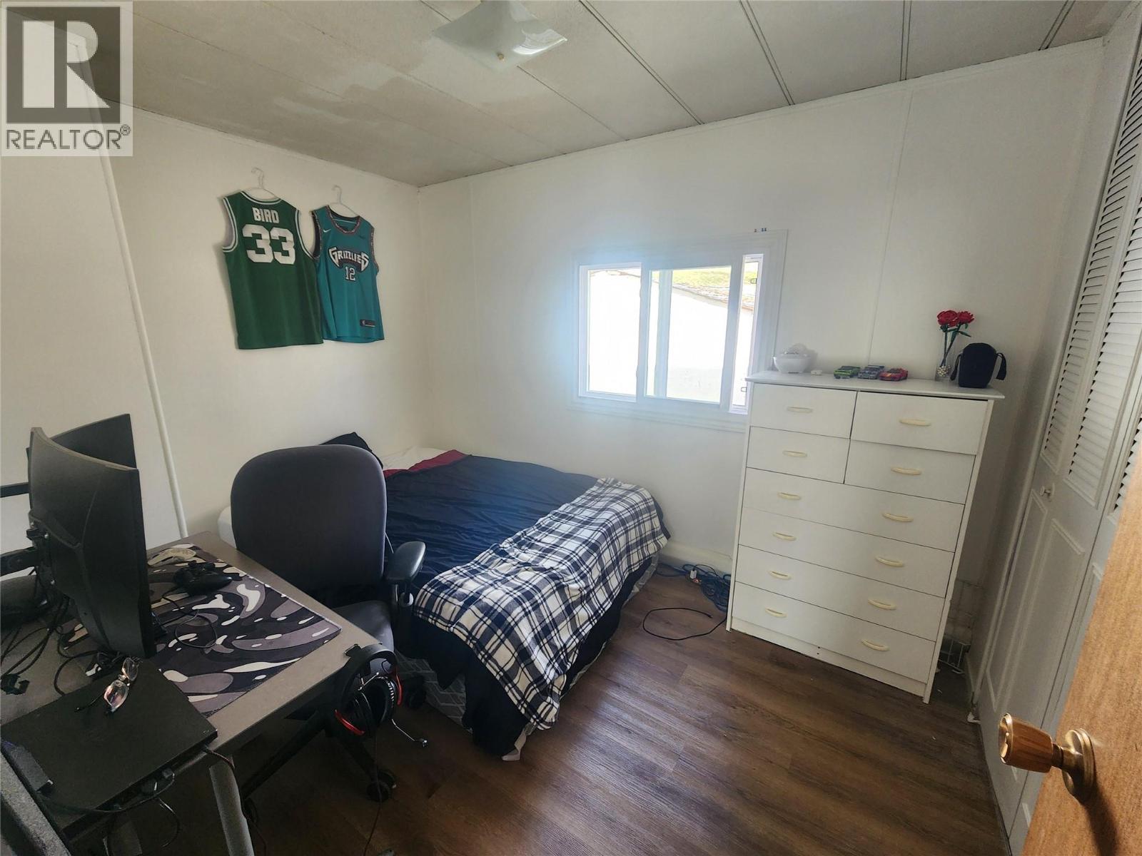 #2 8508 Clerke Road - 16