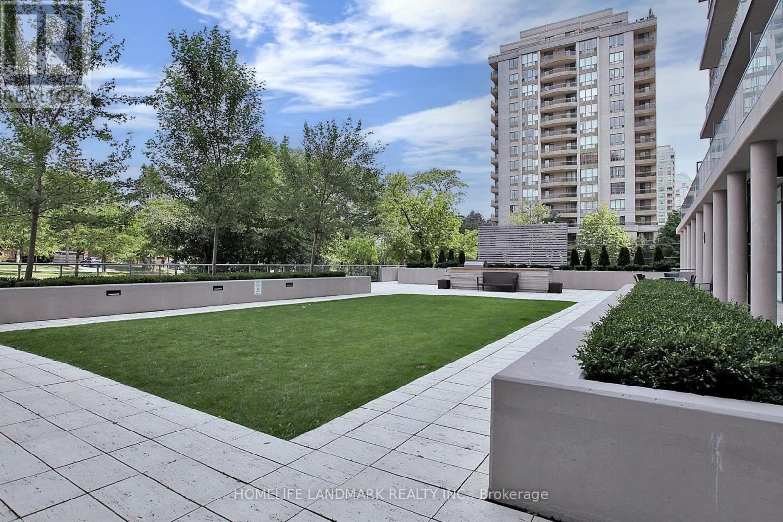 #911 26 NORTON AVENUE - 42