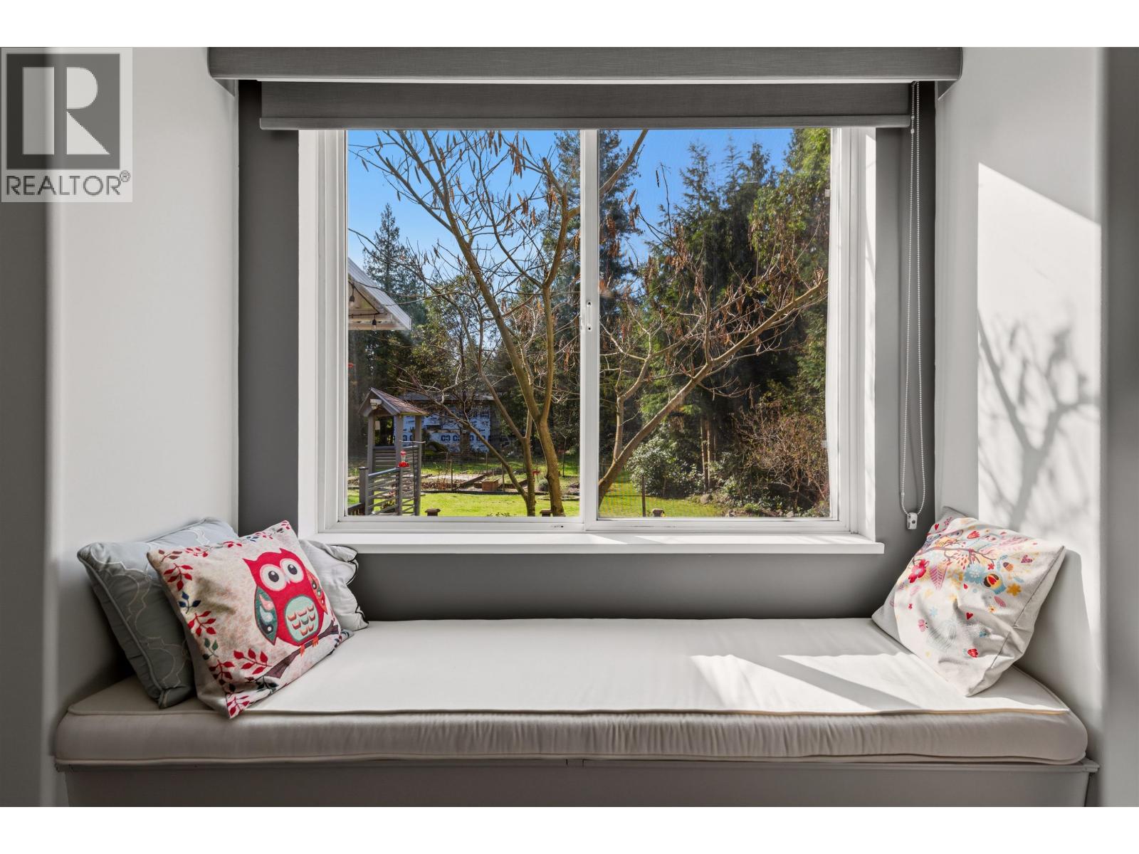 8029 SOUTHWOOD ROAD, Halfmoon Bay