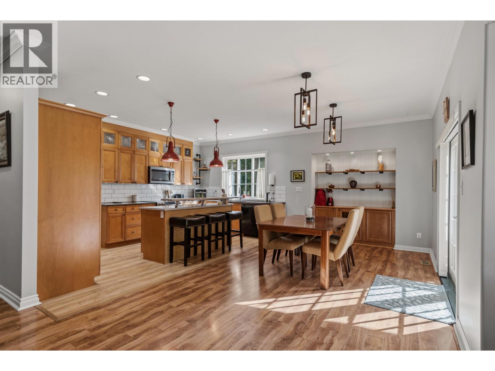 8029 SOUTHWOOD ROAD, Halfmoon Bay