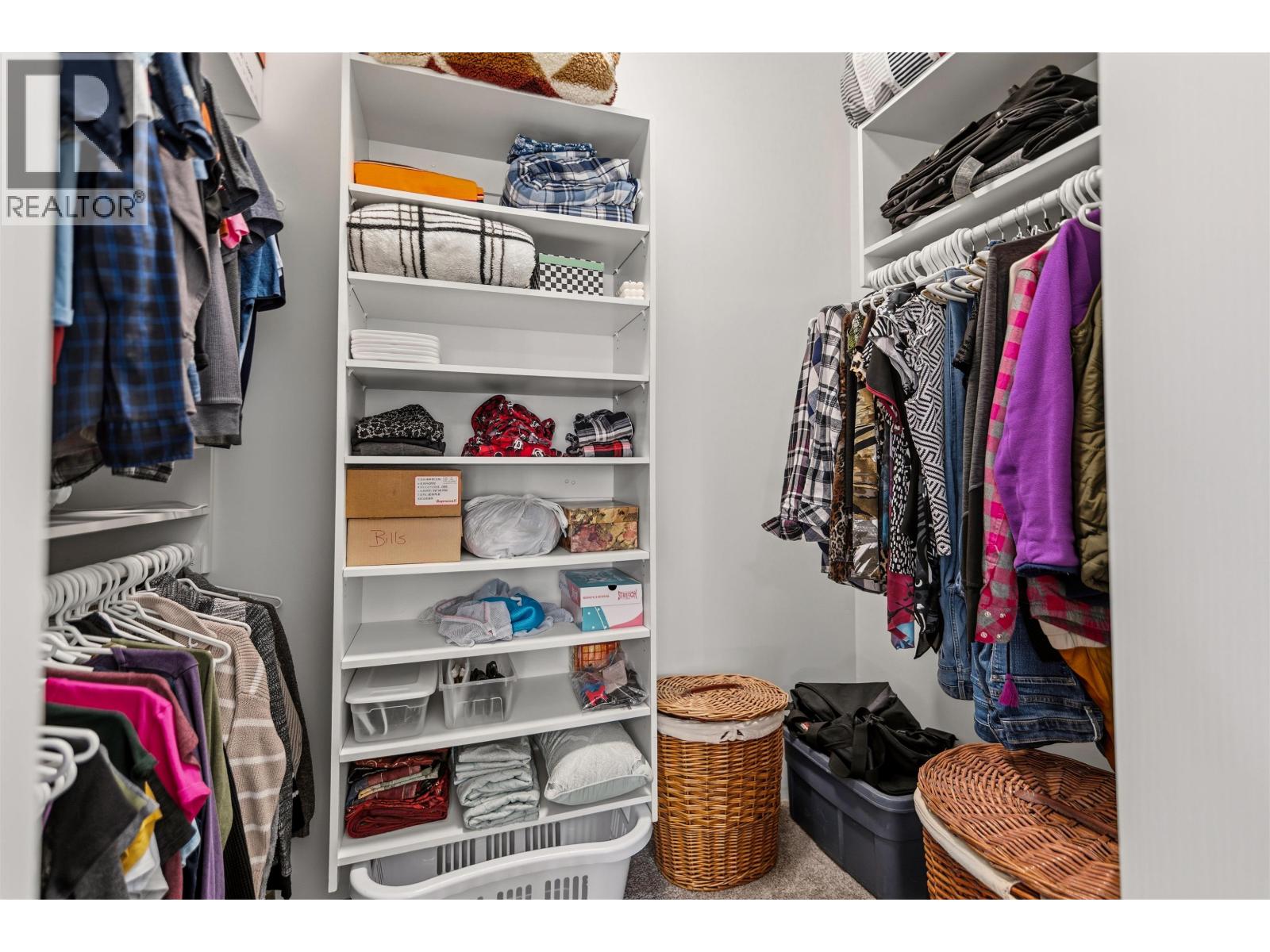 8029 SOUTHWOOD ROAD, Halfmoon Bay