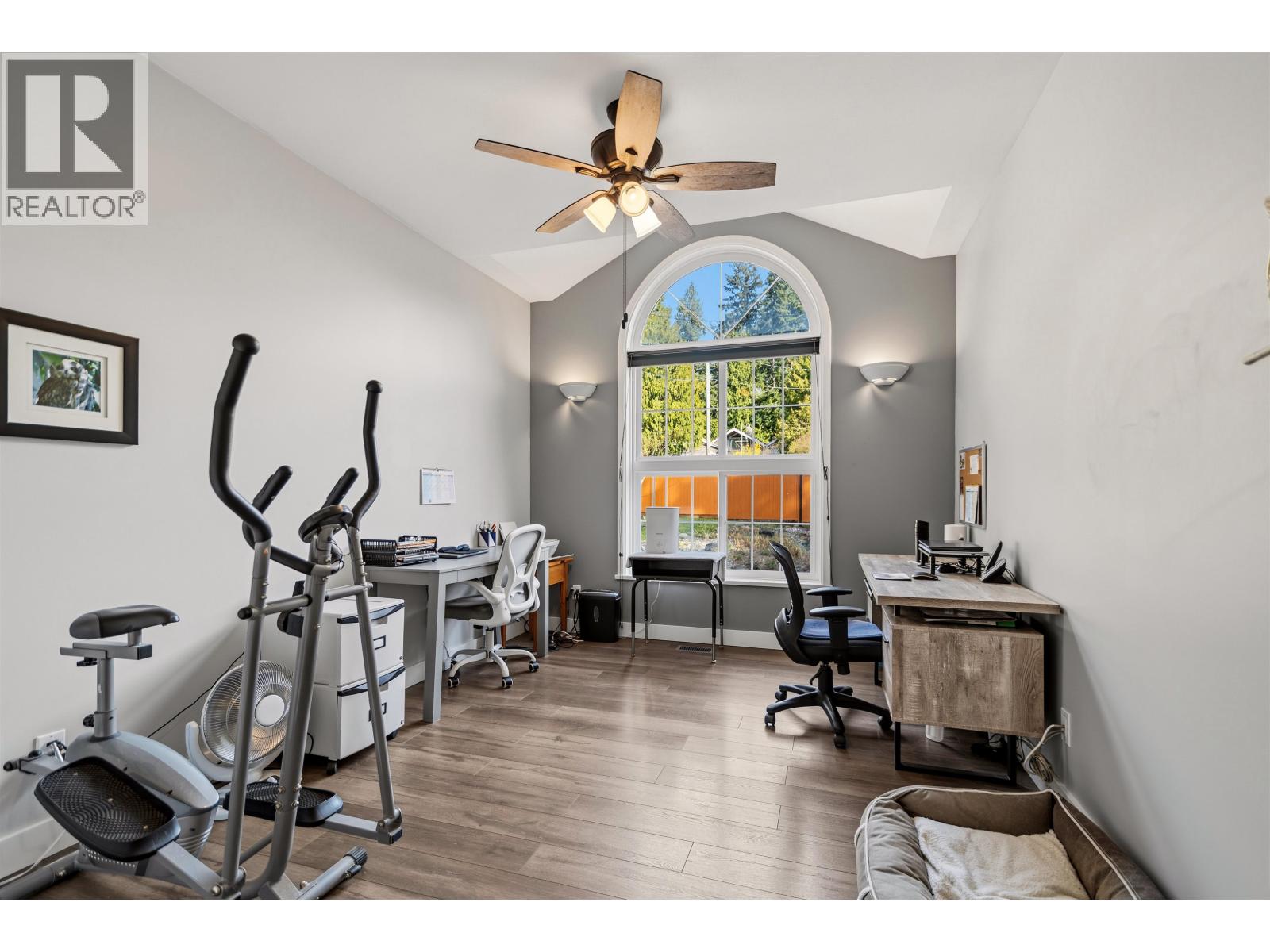 8029 SOUTHWOOD ROAD, Halfmoon Bay