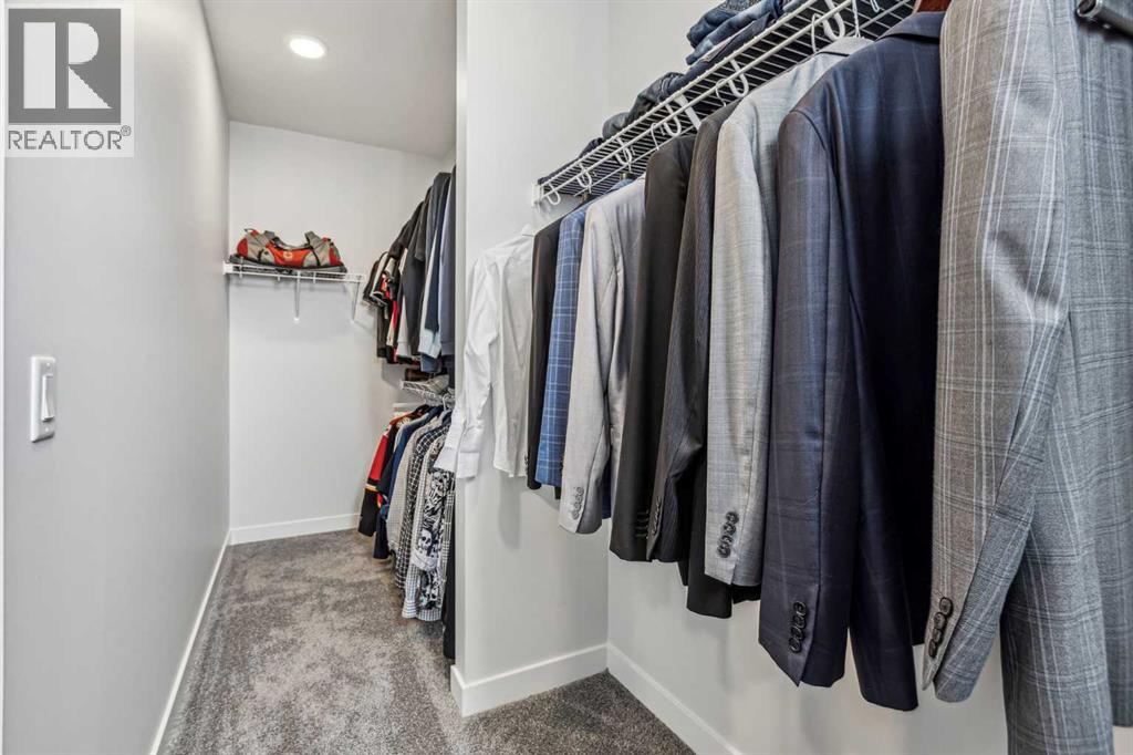 Single Family House 4 Level for Sale in  Mitchell Way NW Glacier Ridge Calgary 