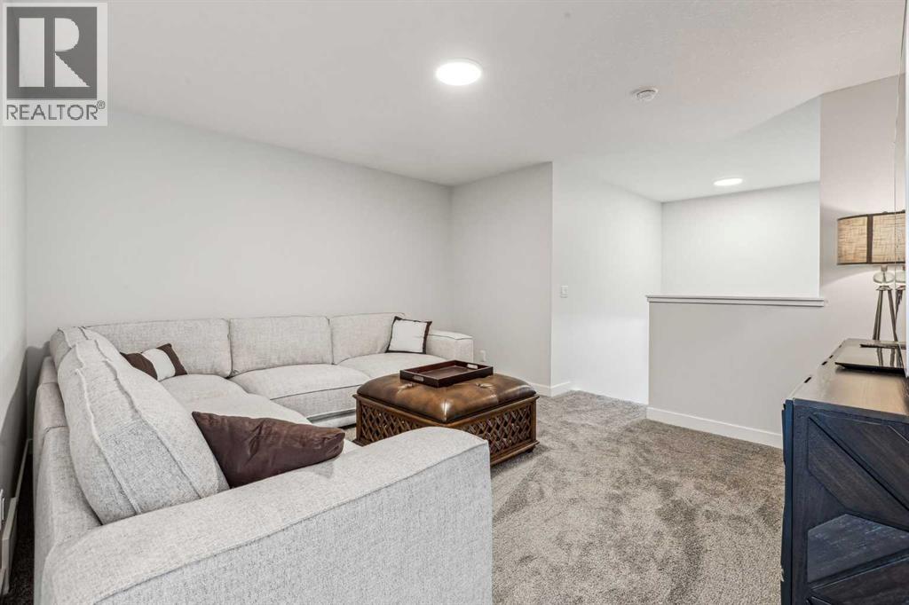 Single Family House 4 Level for Sale in  Mitchell Way NW Glacier Ridge Calgary 