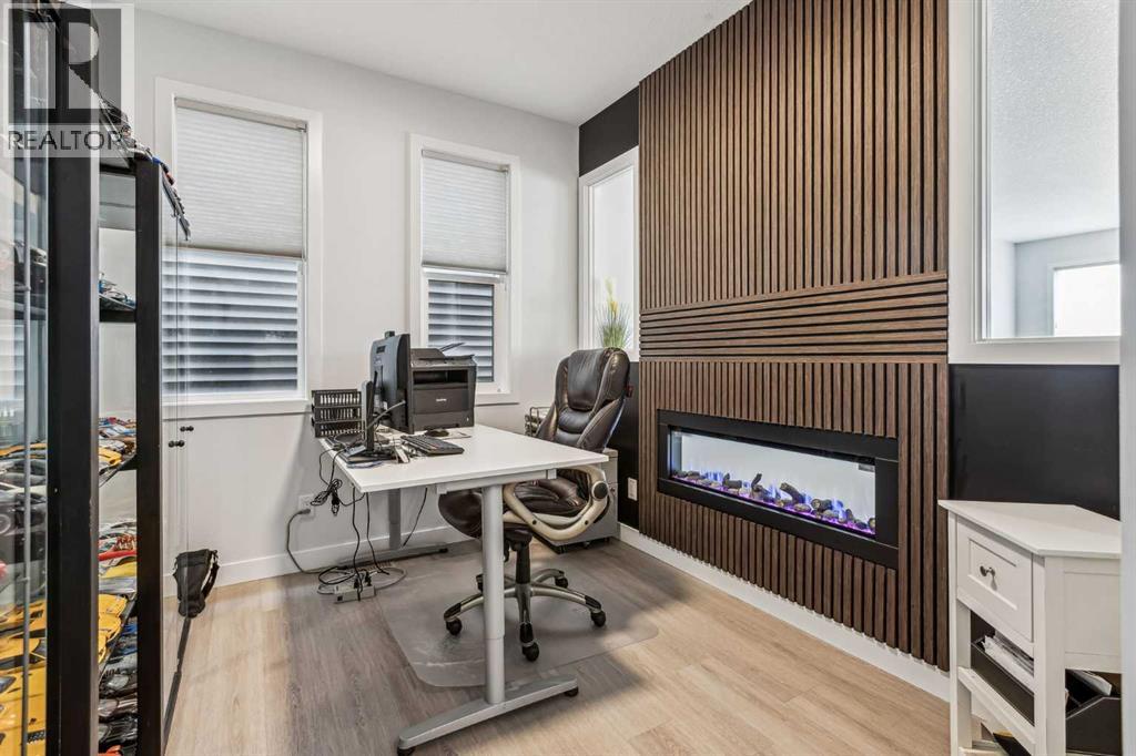 123 Mitchell Way NW, Calgary, Alberta