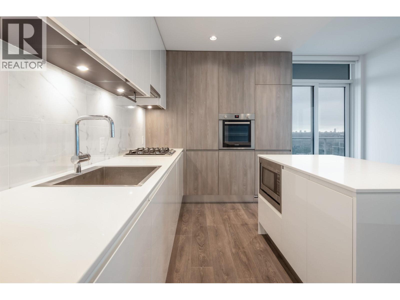 1505 4650 BRENTWOOD Boulevard - photo 2