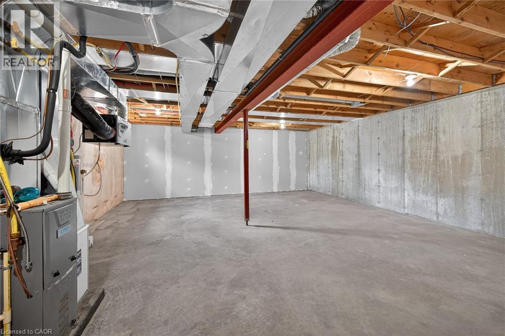 98 MACNEIL COURT - 36