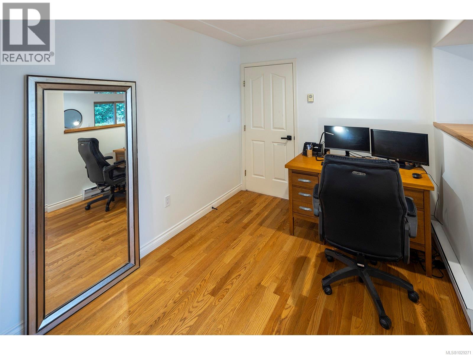 5047 BENTON CRT - 23