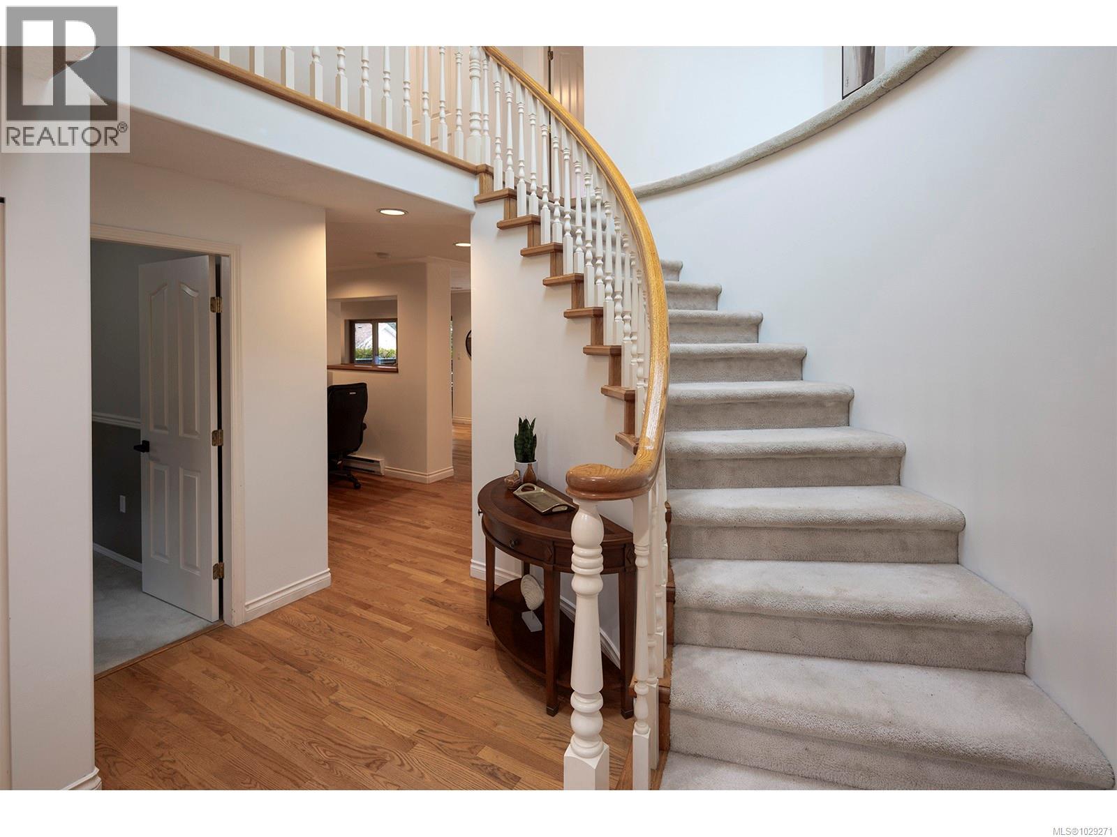 5047 BENTON CRT - 25