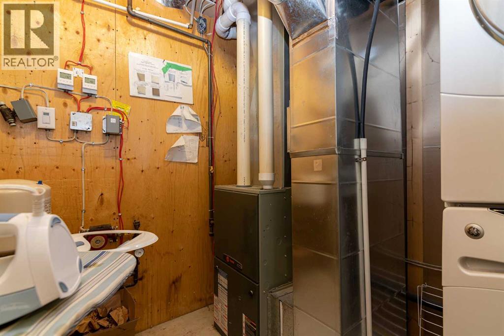 
          244 Canal Street
            <br/>
            <span>Rural Ponoka County</span>
            , 
            <span>AB</span>
             <span>T4L2N3</span>
         - Photo 36