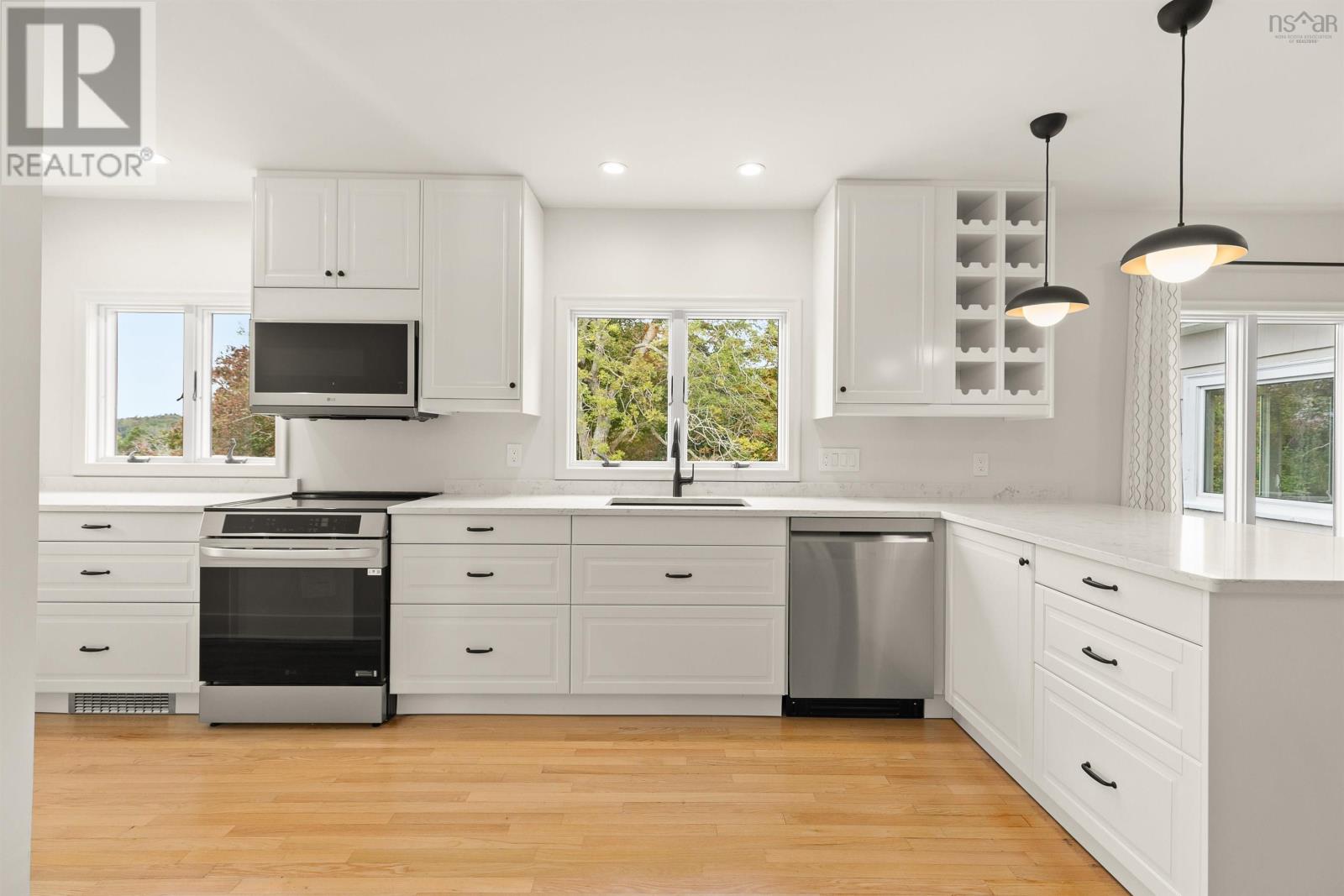 Property 19 of 48 of 5845 Inglewood Drive