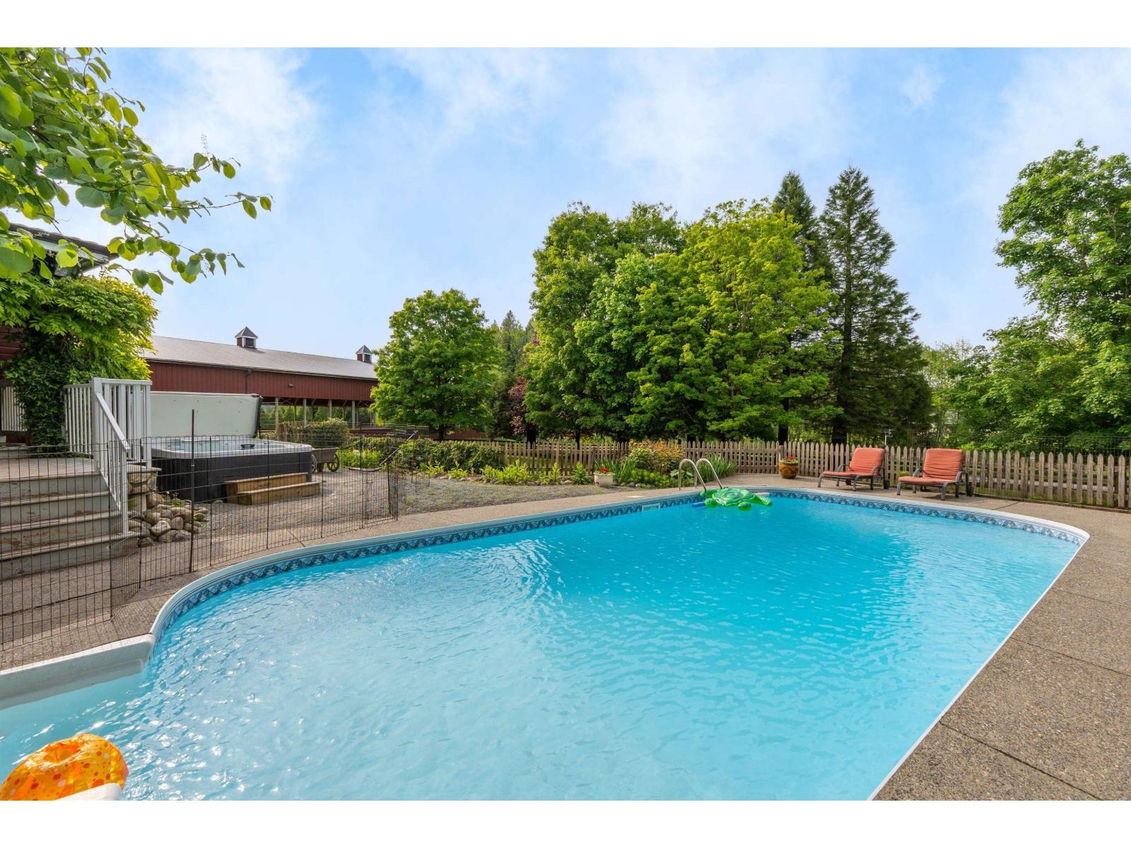 25769 82 AVENUE, Langley