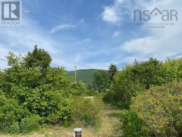 Property 1 of 10 of Cormier Road