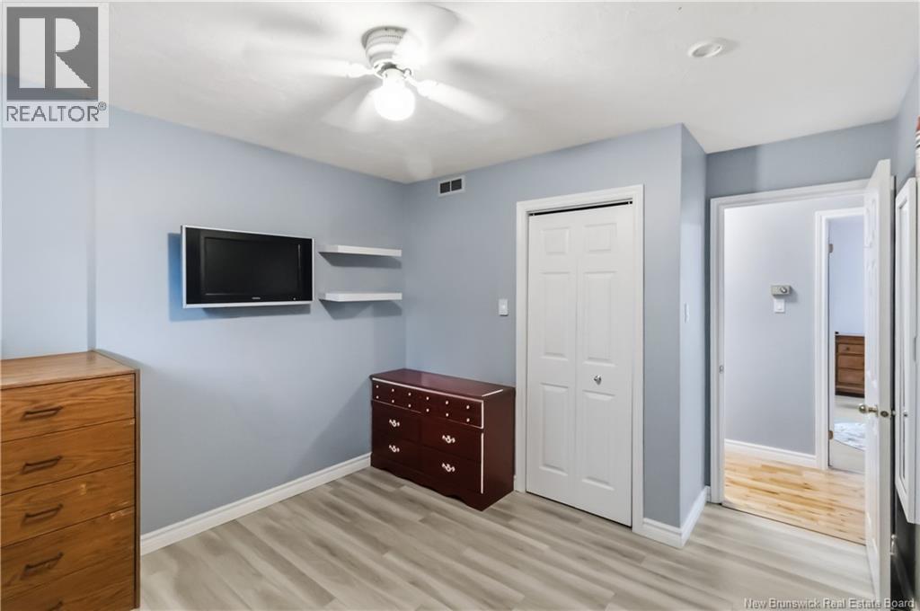 23 FLINT COURT - 18