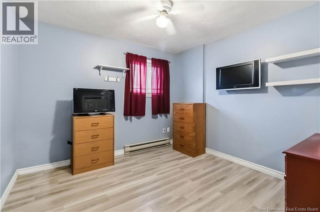 23 FLINT COURT - 19