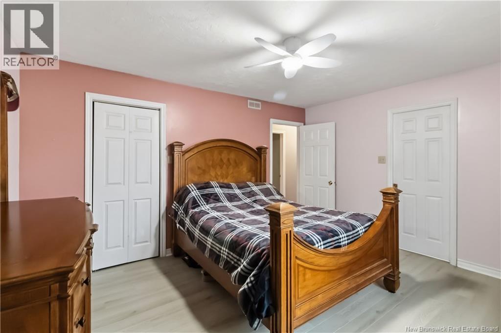 23 FLINT COURT - 24