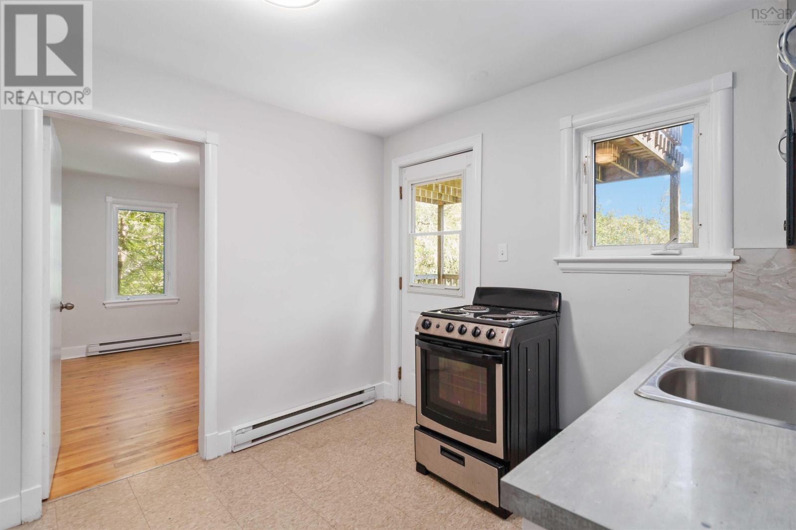 Property 32 of 49 of 358-360 St Margarets Bay Road