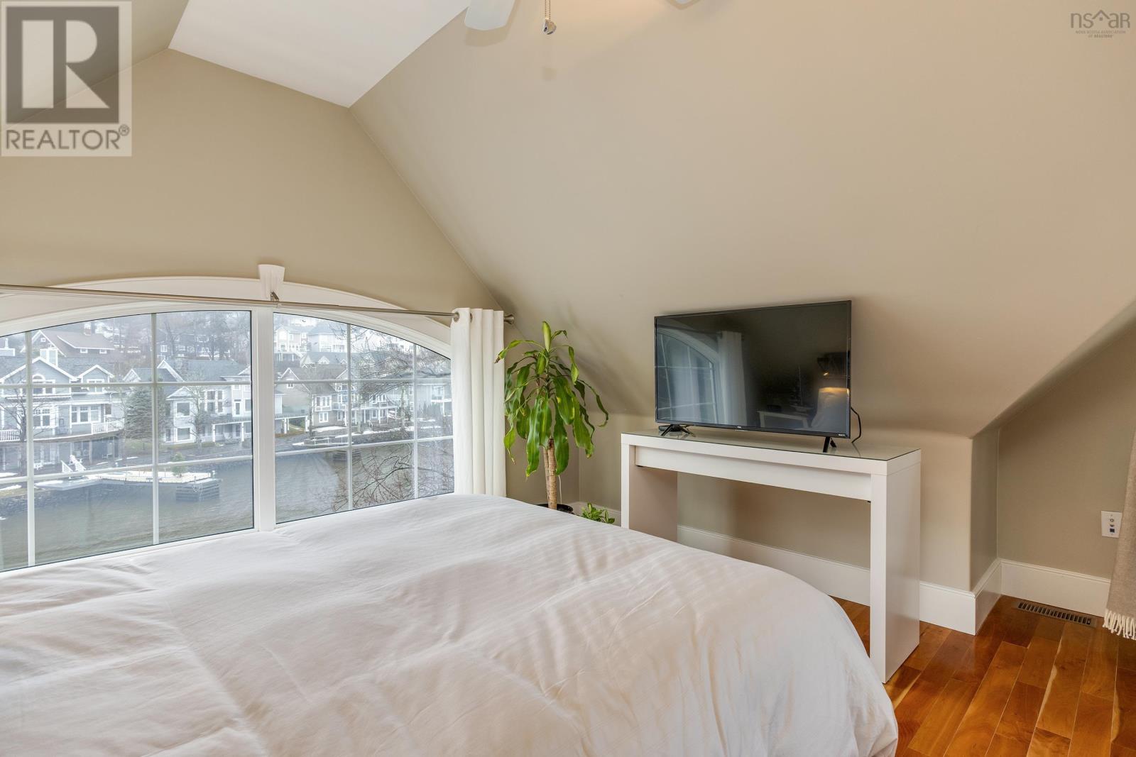 Property 22 of 51 of 825 Shore Drive