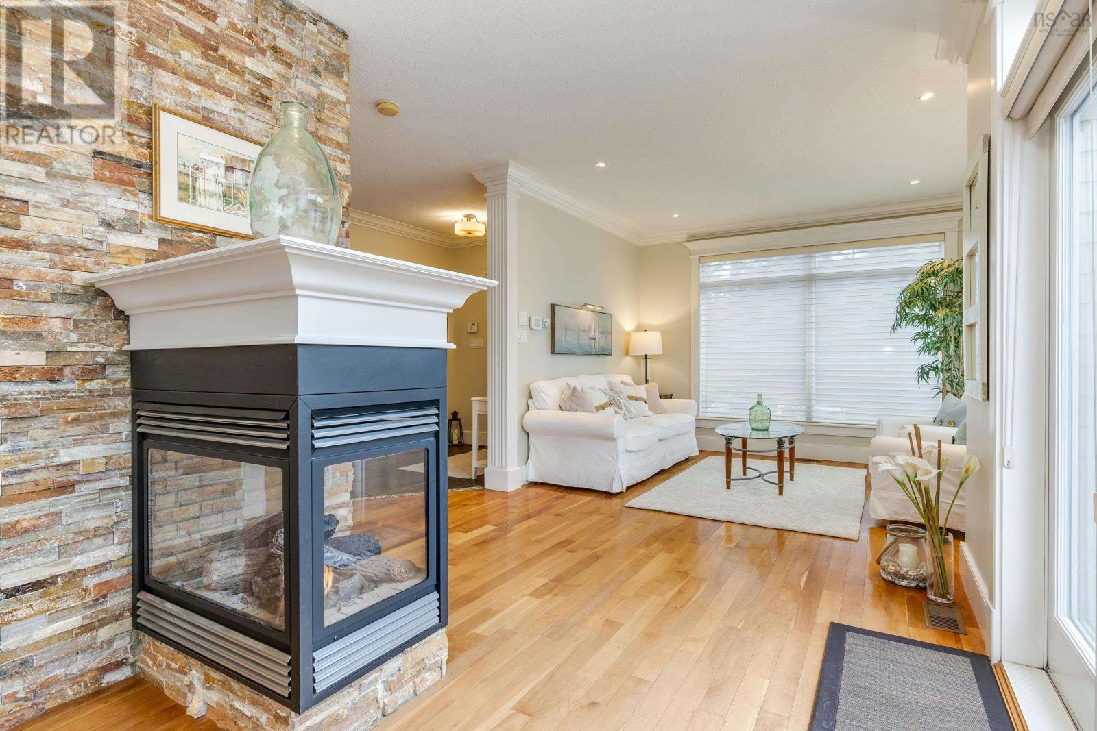 Property 14 of 51 of 825 Shore Drive