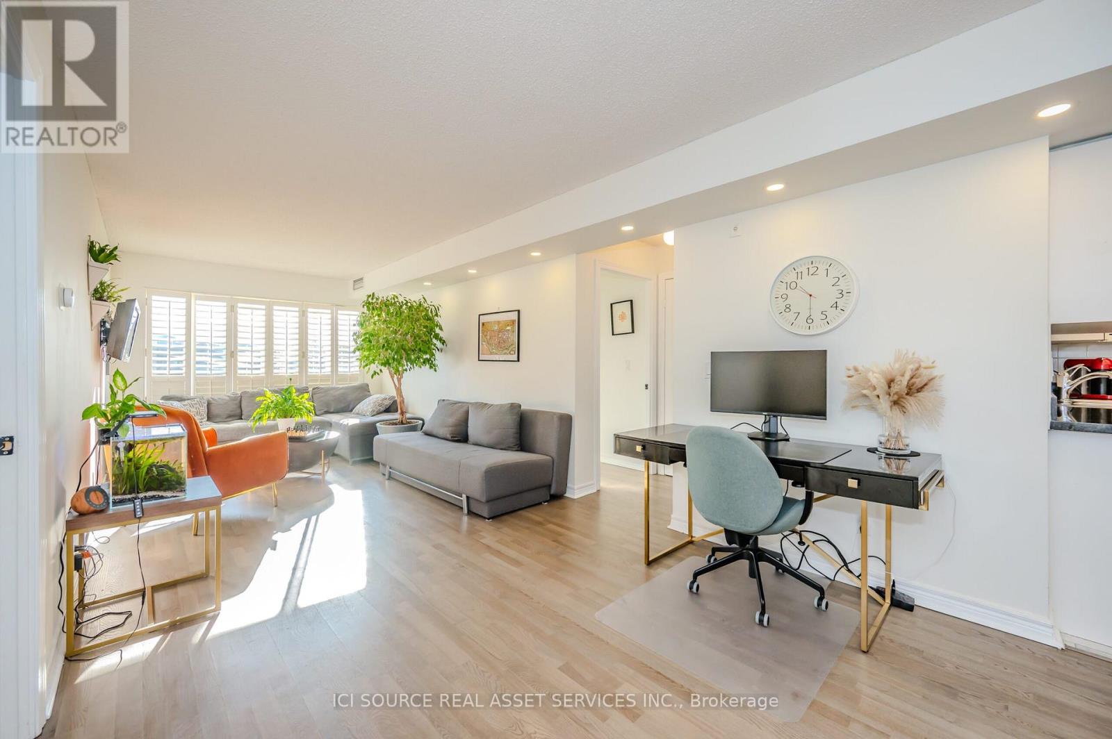#316 211 RANDOLPH ROAD - 9