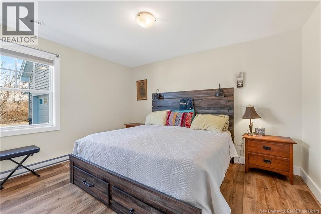 10 River Street - 27