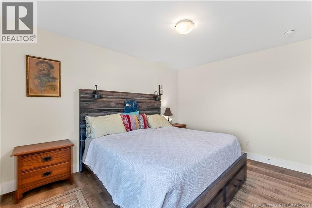 10 River Street - 28