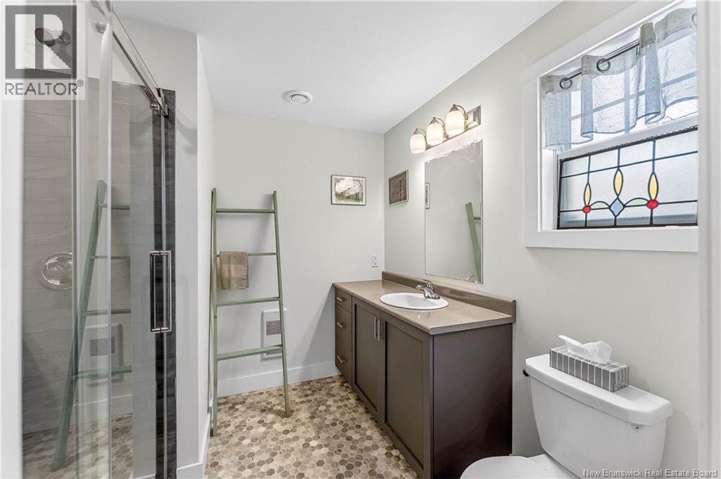 10 River Street - 32