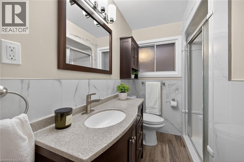 19 BURFIELD Avenue — photo 23