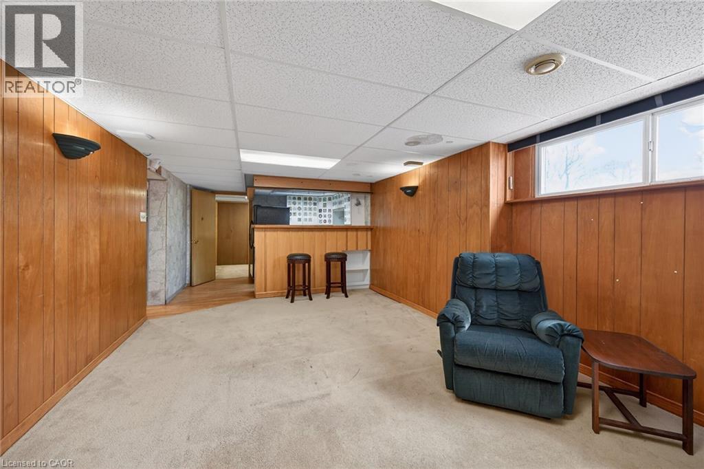 19 BURFIELD Avenue — photo 33