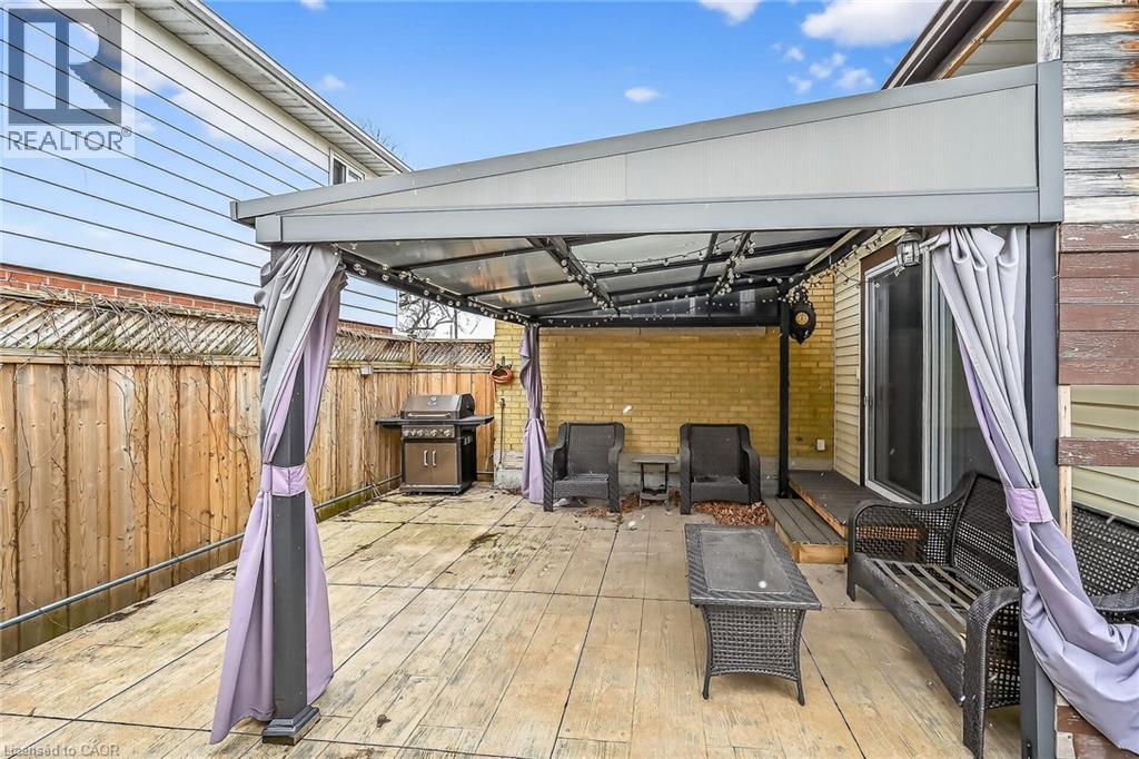 19 BURFIELD Avenue — photo 47