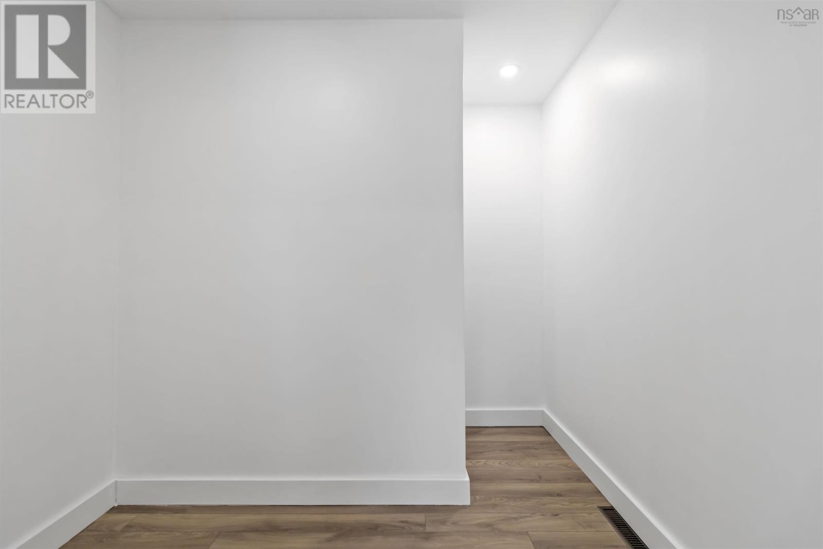 Property 19 of 39 of 171 Centennial Avenue